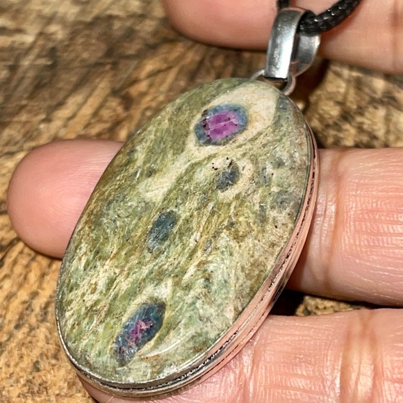 Corundum Ruby Fuchsite Pendant 2 1/4” - Picture 5 of 12